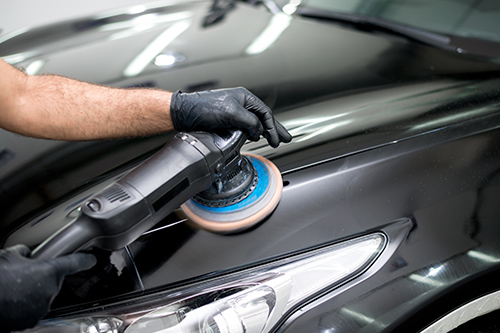 car detailer
